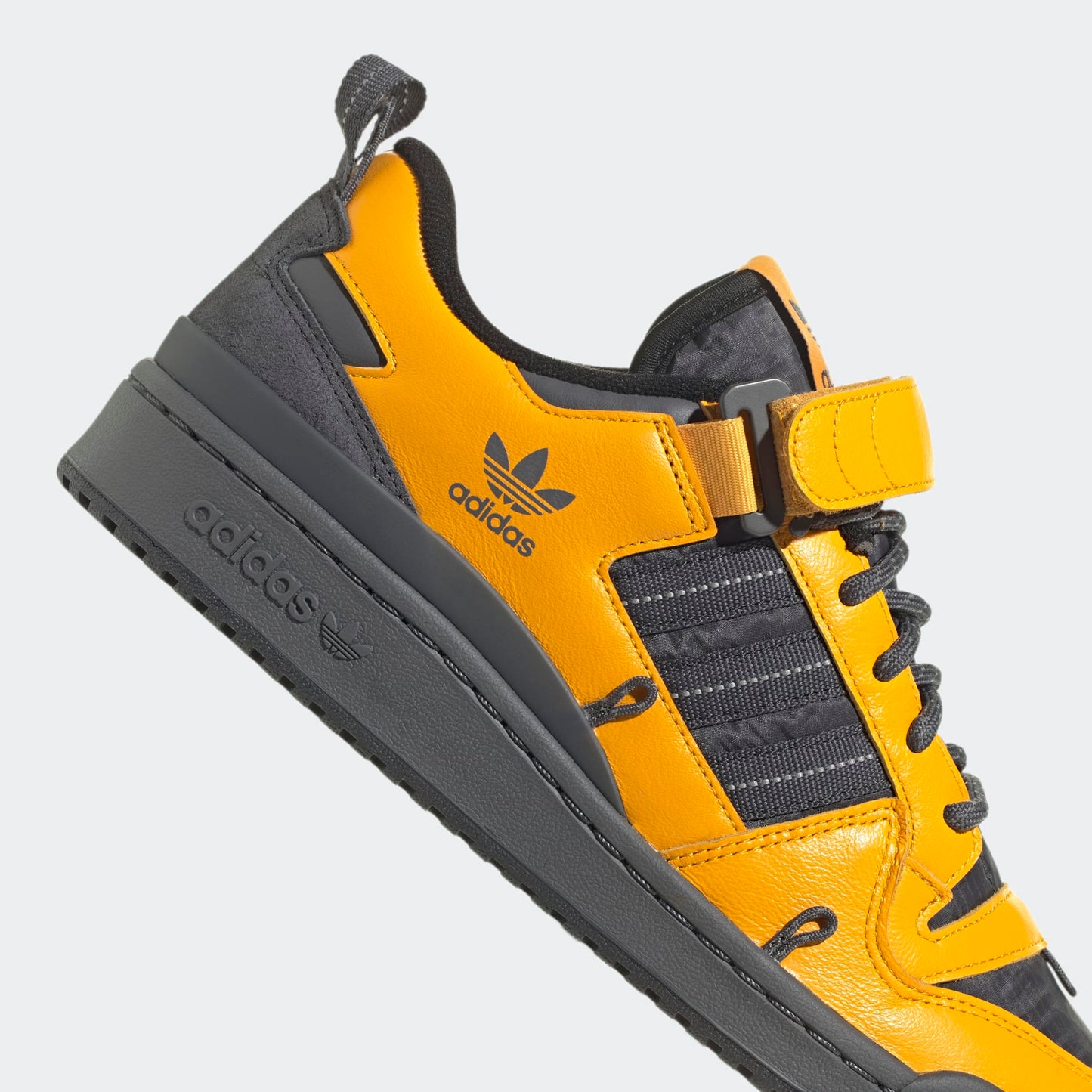 Adidas Forum 84 Camp Low Collegiate Gold / Grey Six / Core Black